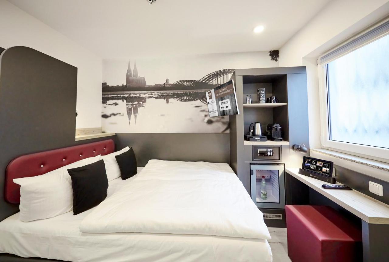 Loft Am Ring Hotel Cologne Exterior photo